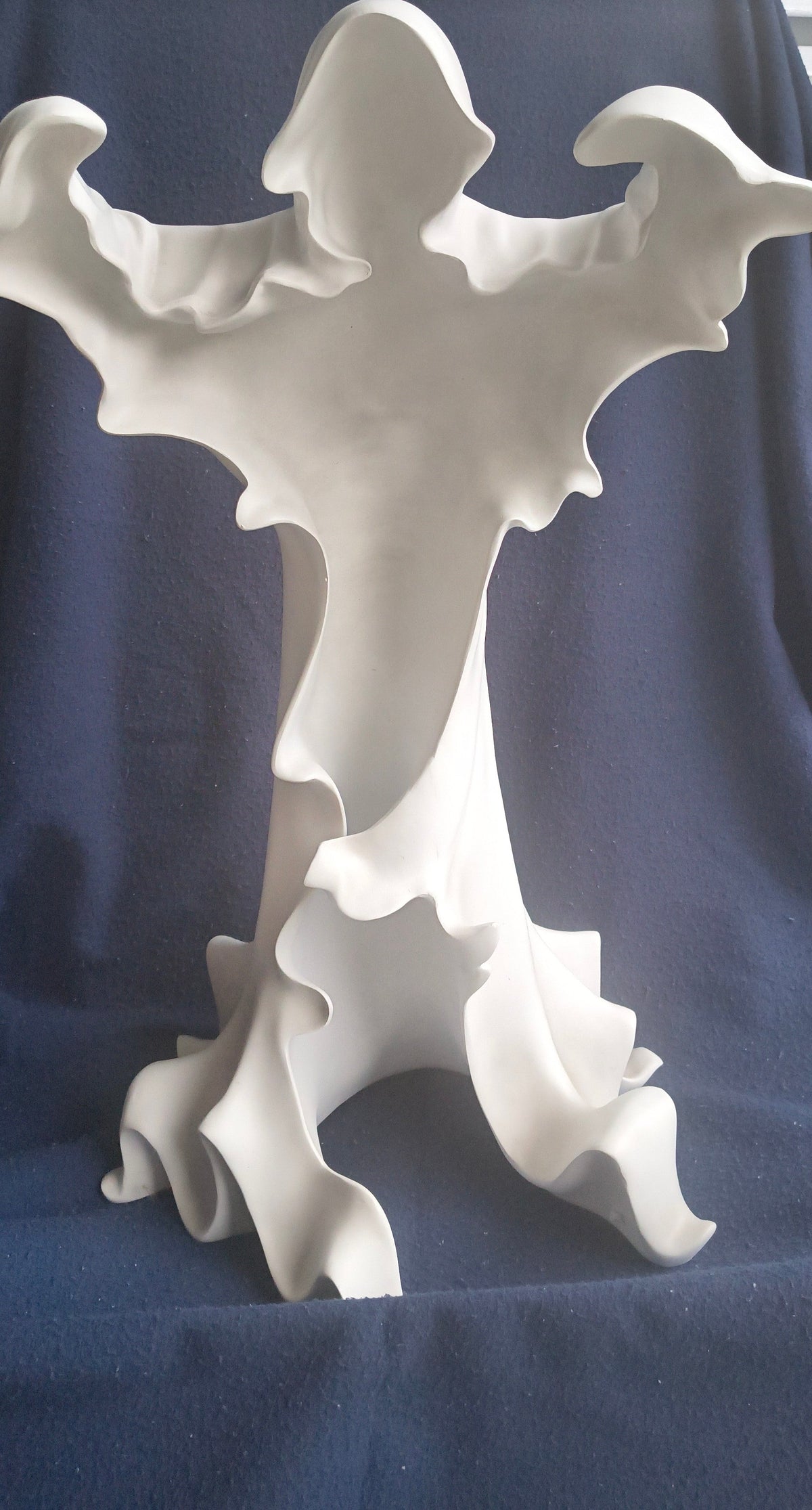 Ghost sculpture flowing drapery detail