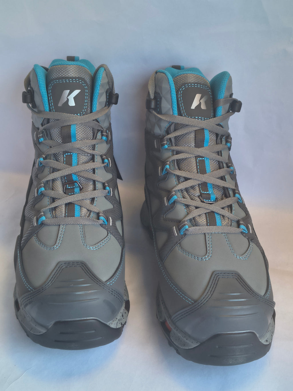 Korkers  Women's size 11, Bantam lite Wading/Fishing Boots, new with tags and new in box